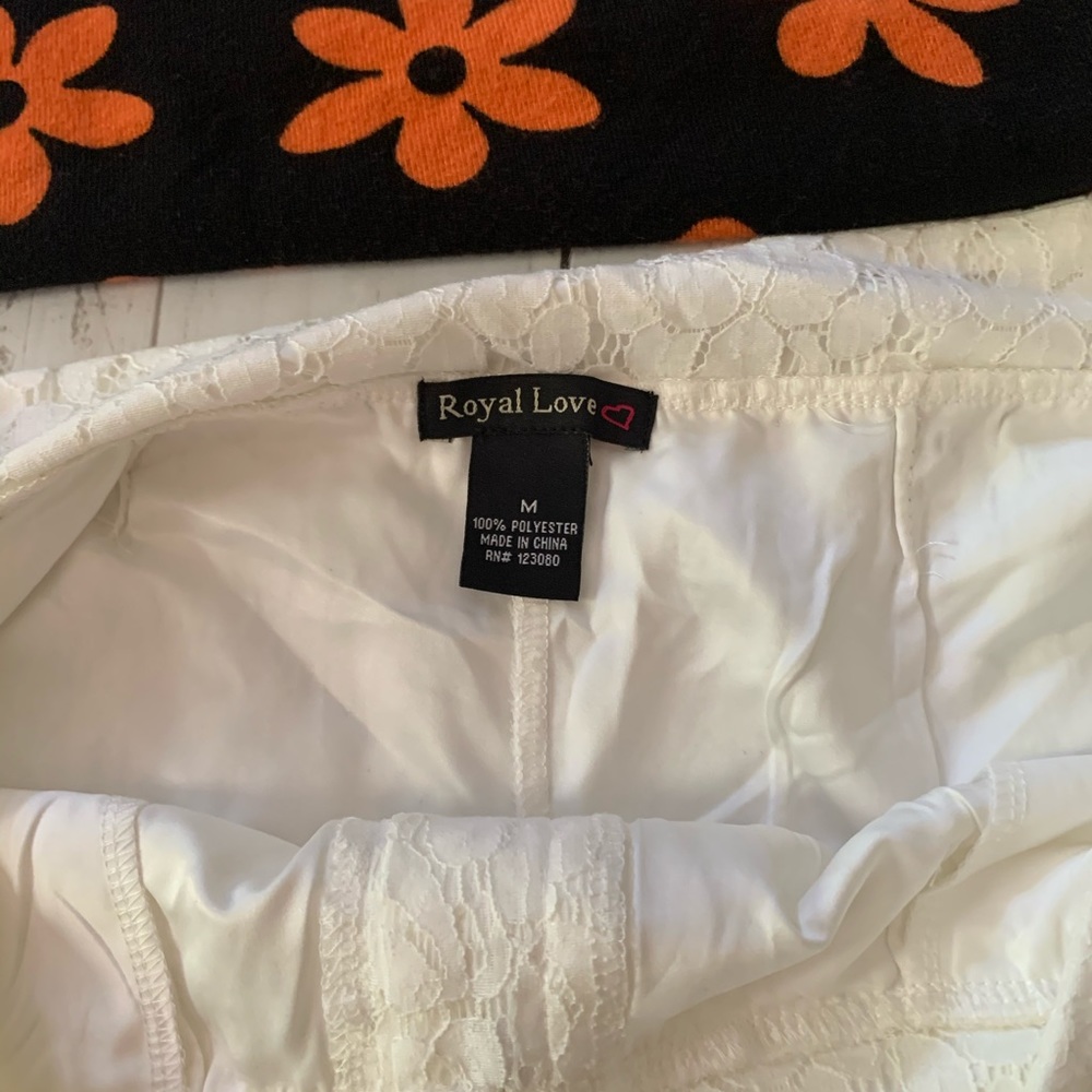 Shorts - Picture 8 of 8
